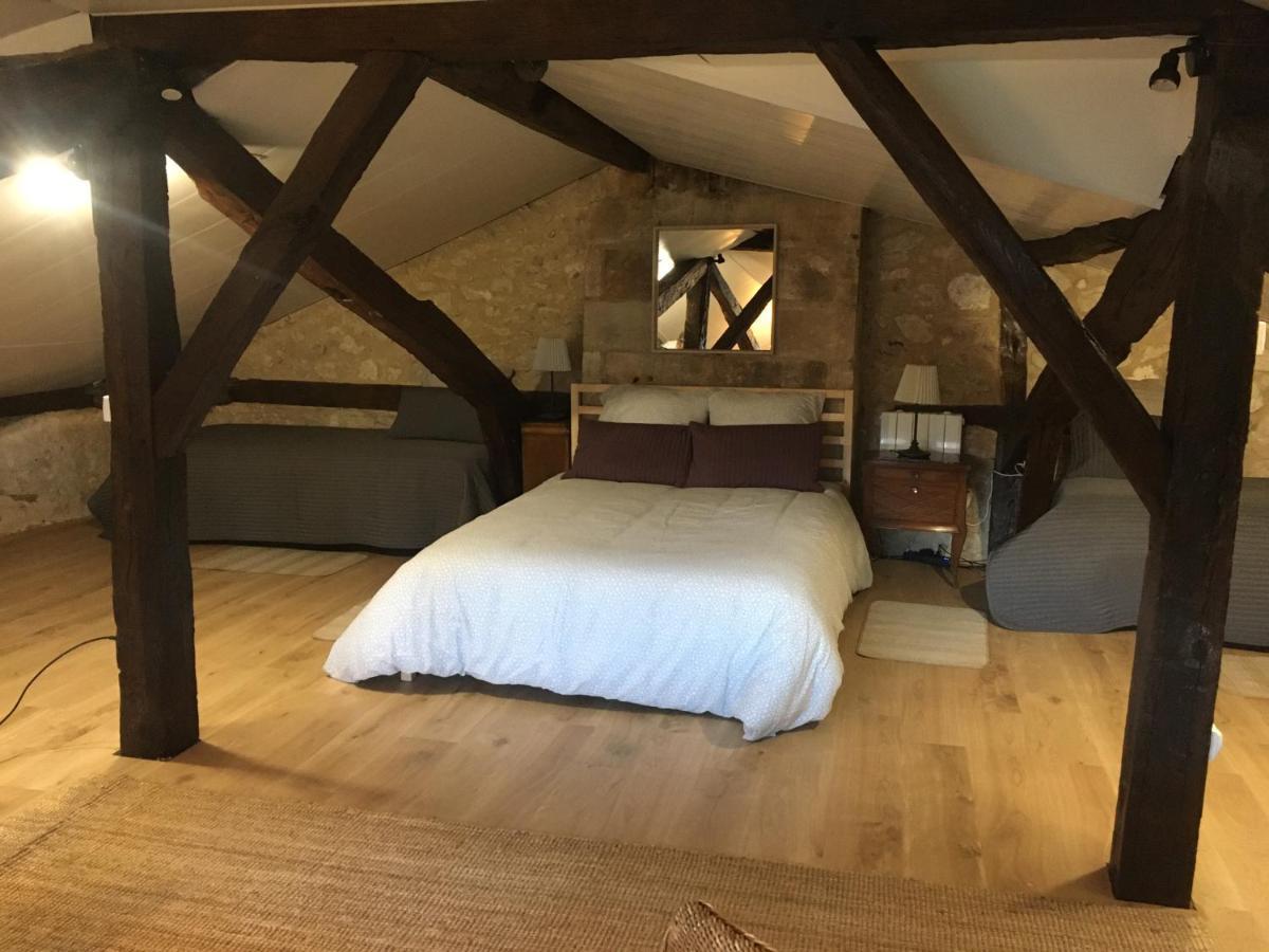 Au Pied Du Chateau Bourdeilles Eksteriør billede